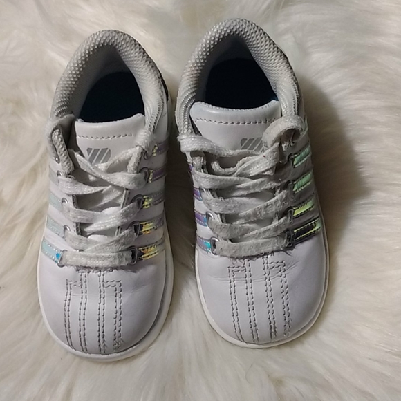 Little girl shoes size 7.5 - Picture 6 of 16